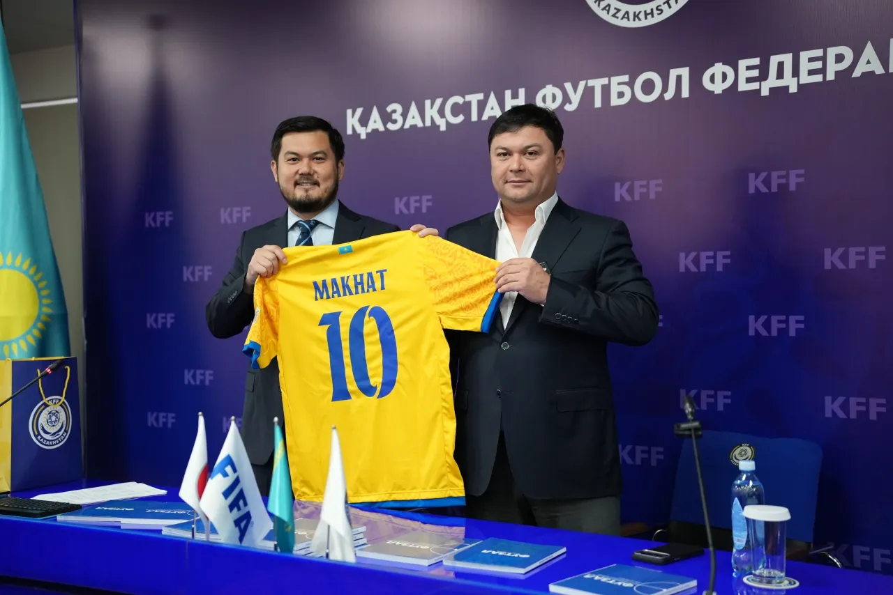 Футзал на казахском: в Казахстане представили официальные учебные материалы UEFA