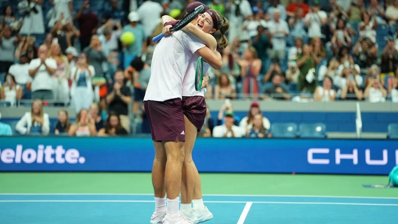 Каролина Мухова/Якуб Меншик. Фото: Garrett Ellwood/USTA