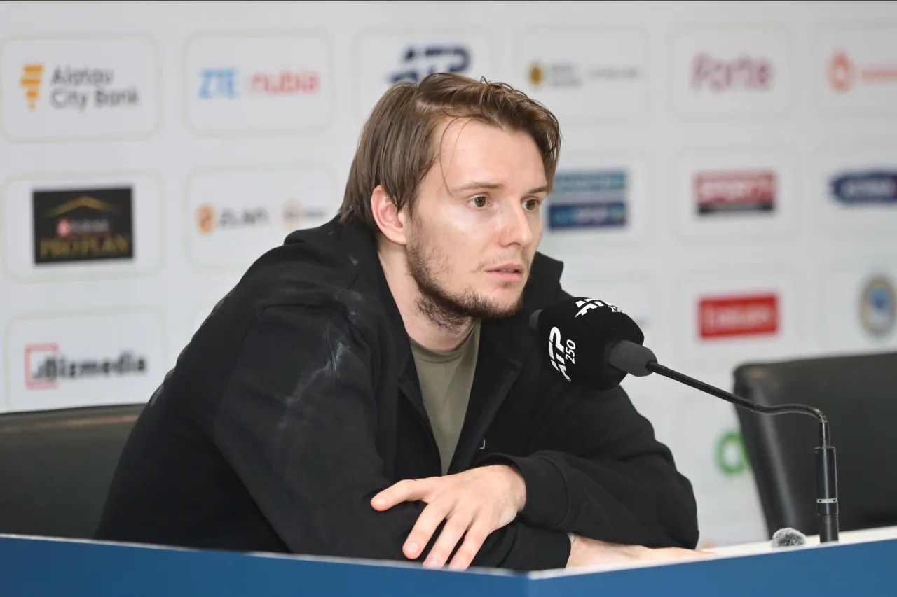 Александр Бублик на пресс-конференции ATP-250 Almaty Open. Фото: Андрей Ударцев