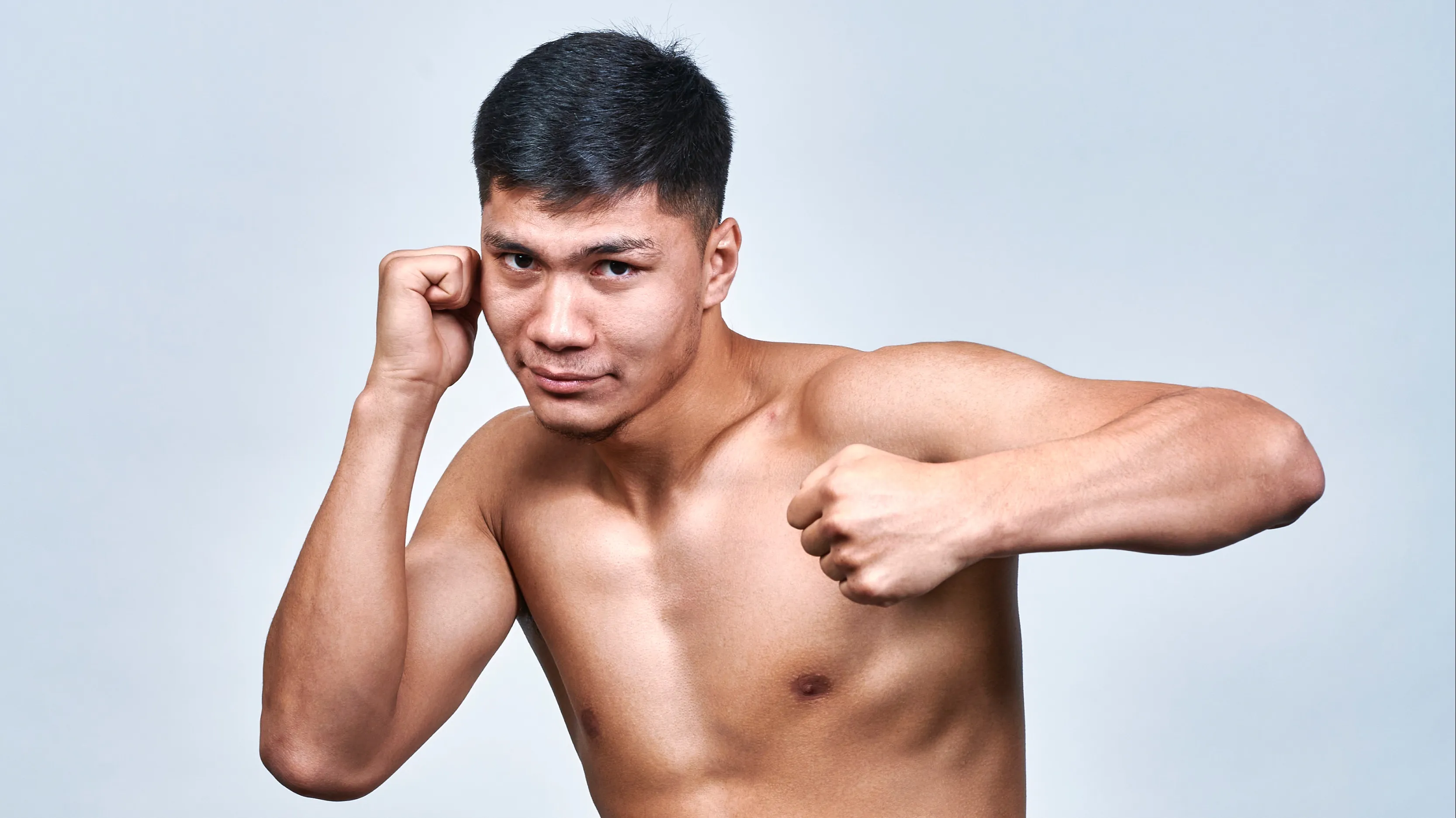Ресейлік боксшы қазақстандық WBA Asia чемпионын жекпе-жекке шақырды