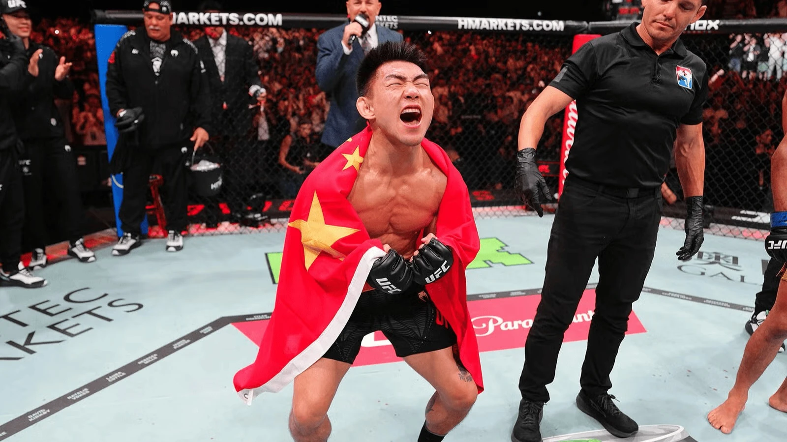 Фото: UFC, эмоции Суна Ядуна после победы над Дейвесеном Фигейредо на UFC Fight Night 277 в Макао