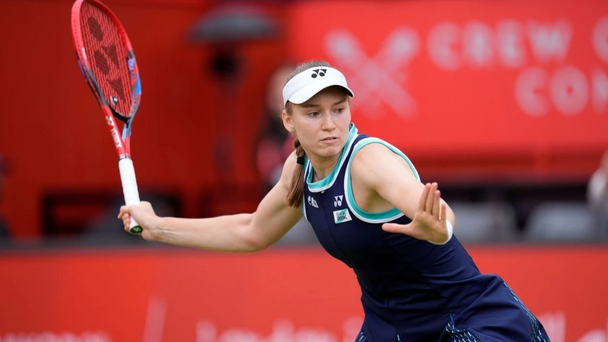 Рыбакина провела тренировку с чемпионкой «Ролан Гаррос» перед стартом Уимблдона