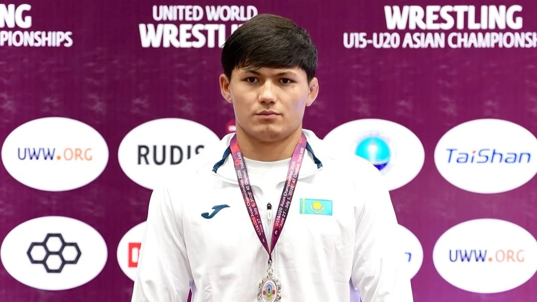 Казахстан завоевал еще три медали на чемпионате Азии по борьбе