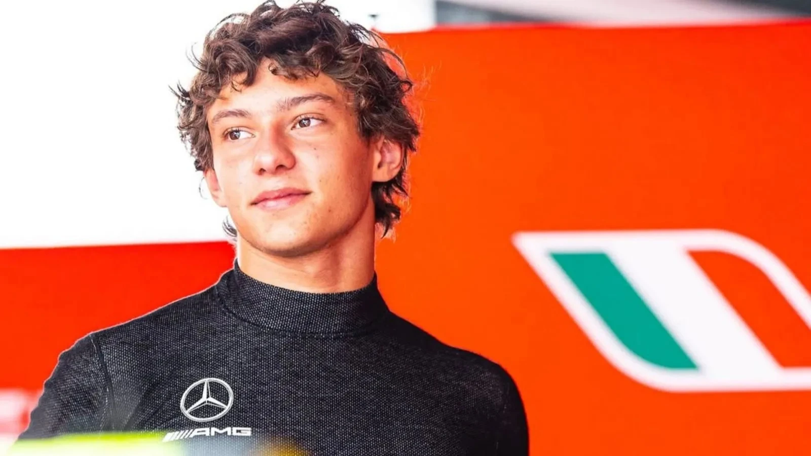 19-летний Антонелли выиграл спринт Гран-при Великобритании и укрепил лидерство в чемпионате