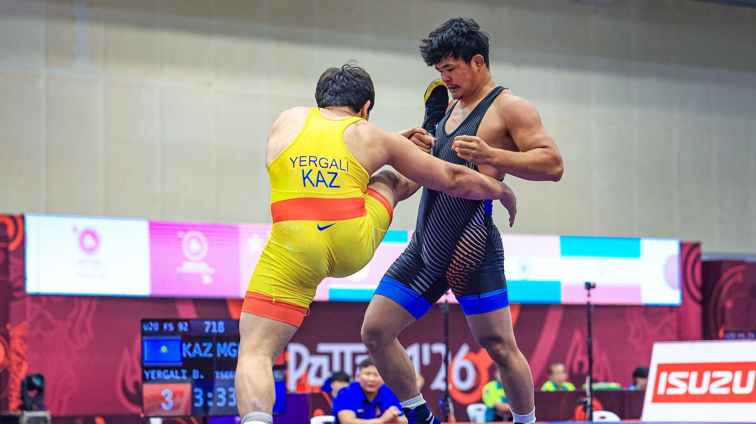 Три казахстанца вышли в финал молодежного чемпионата Азии по вольной борьбе