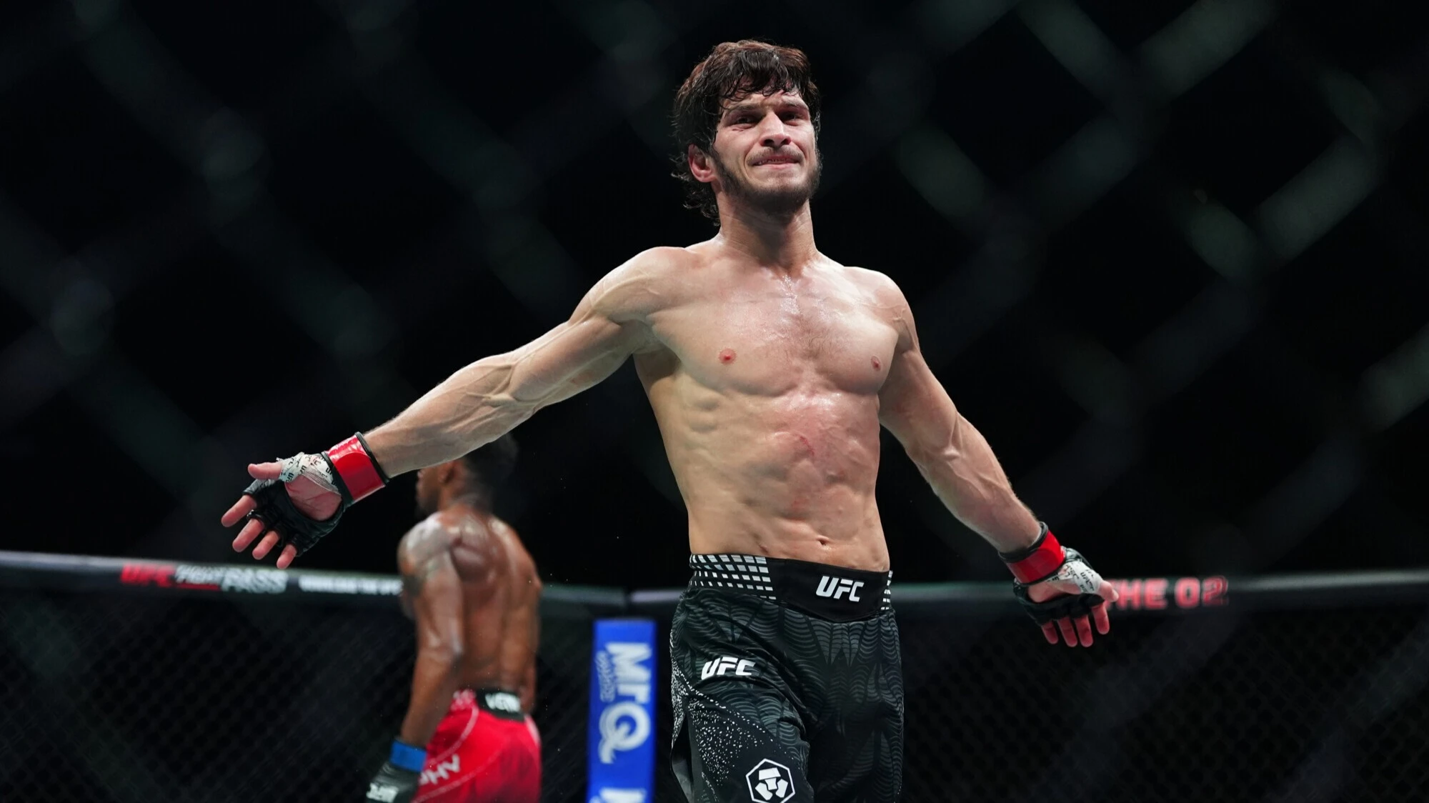 Волкановски мен Евлоев UFC 333 турнирінде чемпиондық белбеу үшін жұдырықтасады