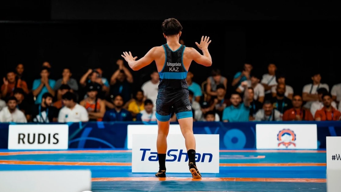 Казахстанец пробился в финал юношеского чемпионата мира по борьбе
